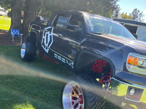 Used 2014 GMC Sierra 1500 SLT w/ SLT Crew Cab Value Package image 14