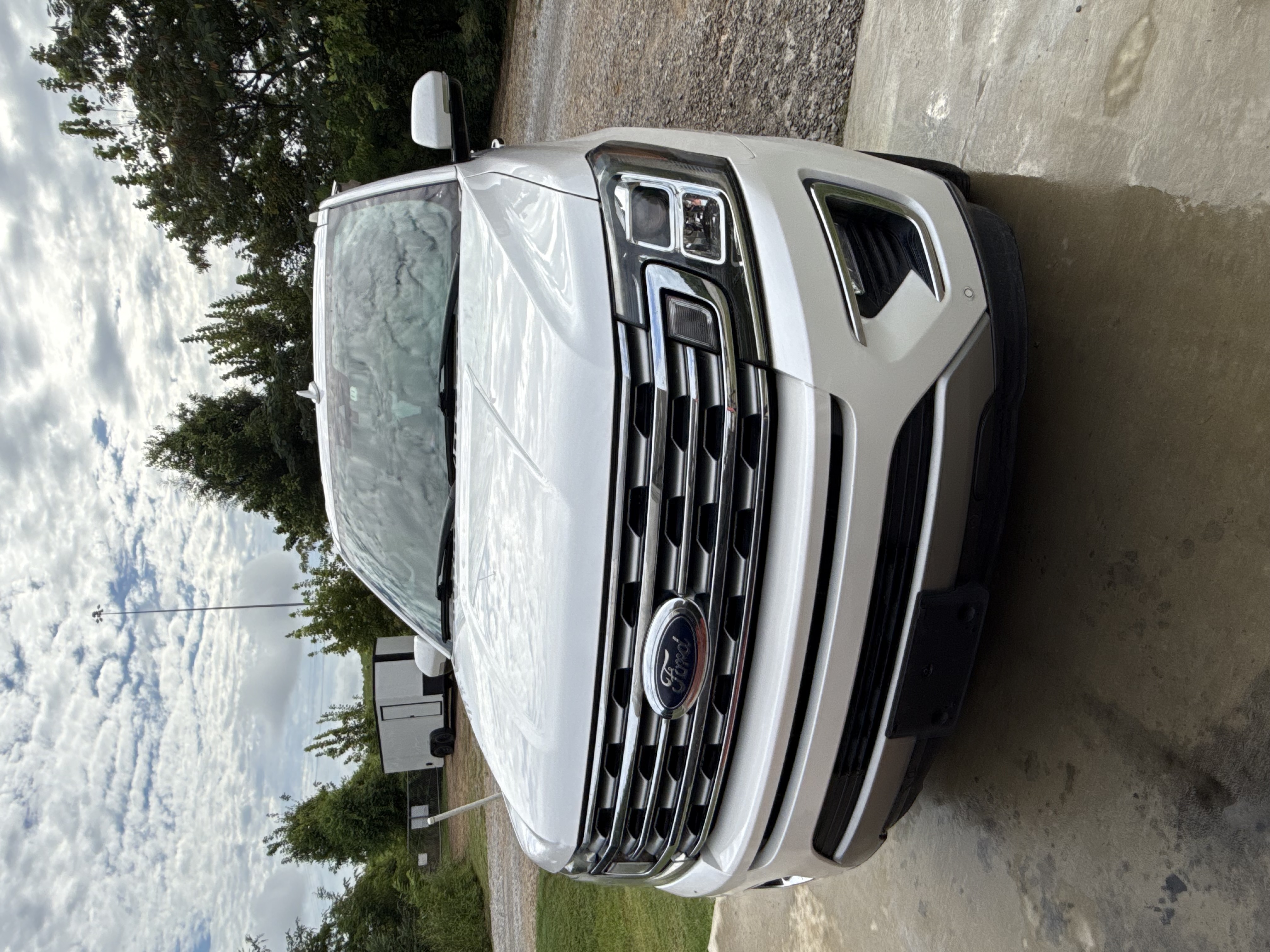 Used 2019 Ford Expedition Limited w/ Equipment Group 301A RWD image 8
