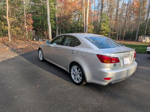 Used 2006 Lexus IS 250 image 11