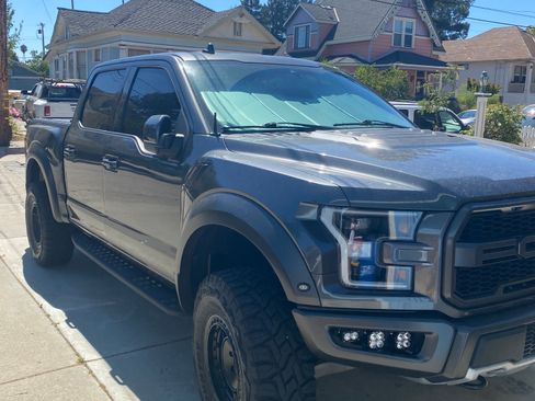 Used 2019 Ford F150 Raptor w/ Equipment Group 802A Luxury AWD/4WD image 2