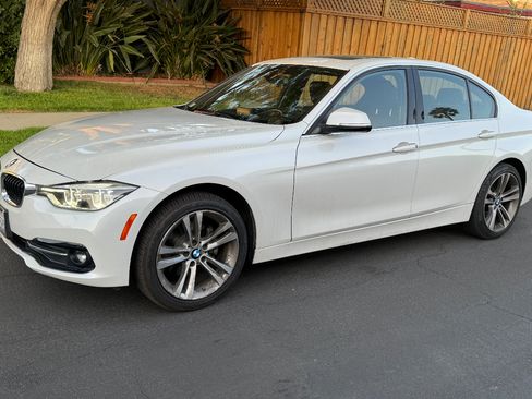 Used 2018 BMW 330i Sedan image 2