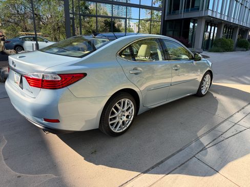 Used 2013 Lexus ES 350 FWD image 8