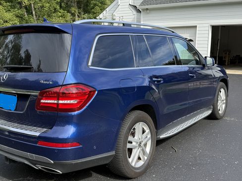 Used 2019 Mercedes-Benz GLS 450 4MATIC image 12