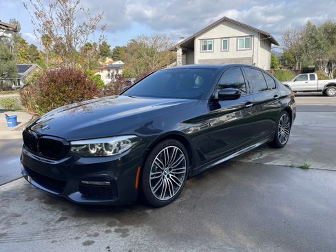 Used 2018 BMW 540i image 1