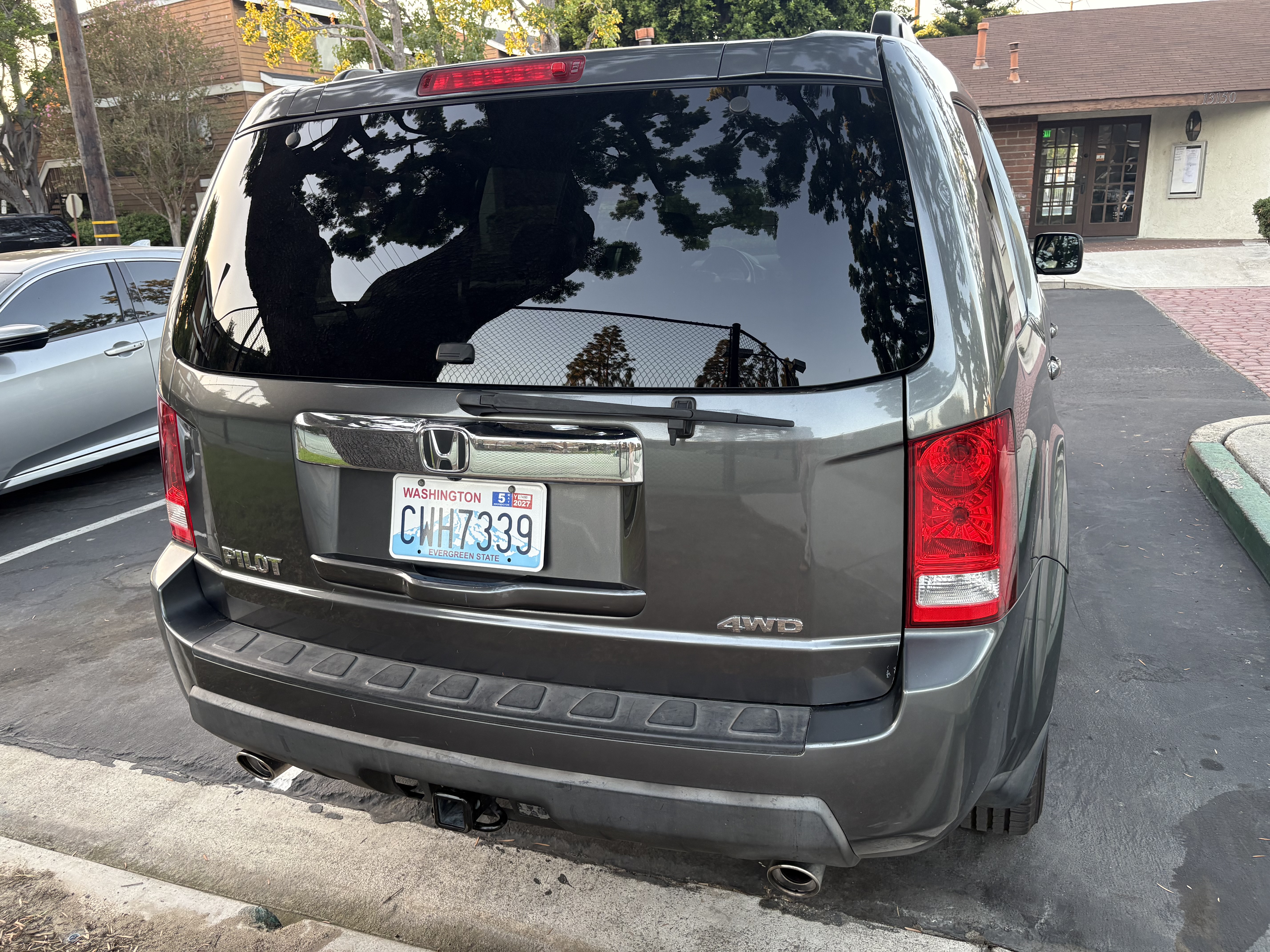 Used 2011 Honda Pilot EX-L image 4