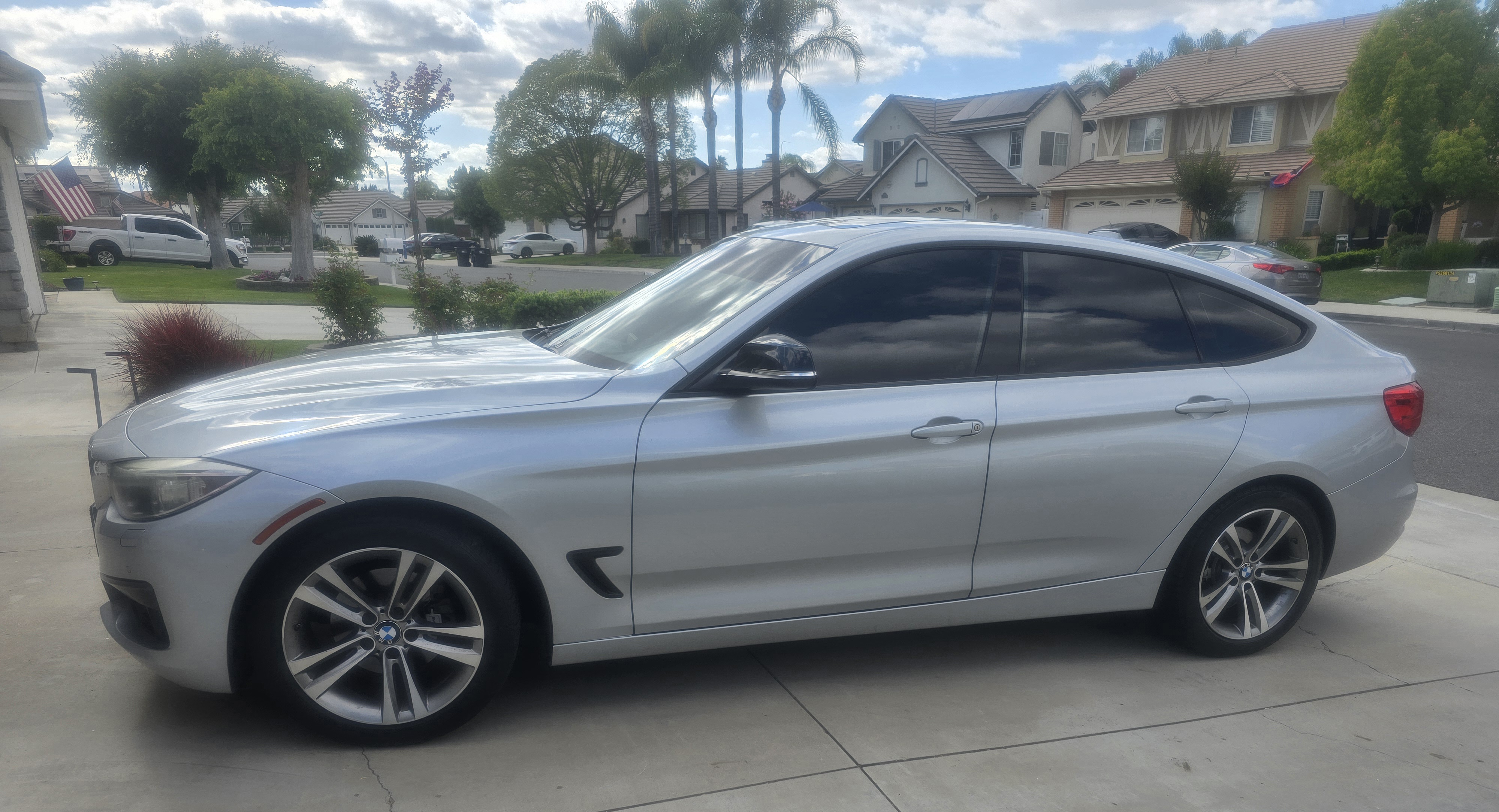 Used 2014 BMW 328i Gran Turismo xDrive AWD/4WD image 1