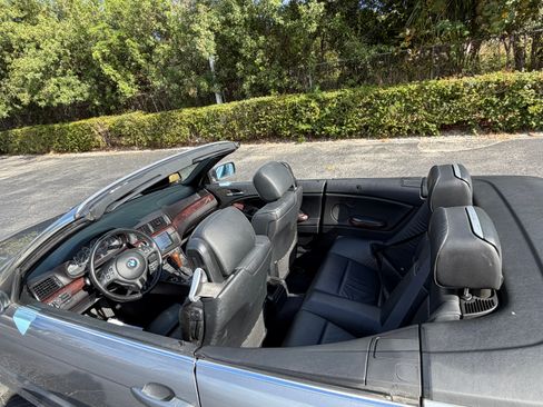 Used 2005 BMW 330Ci Convertible image 11
