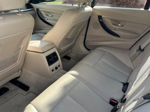 Used 2013 BMW 328i xDrive Sedan image 11