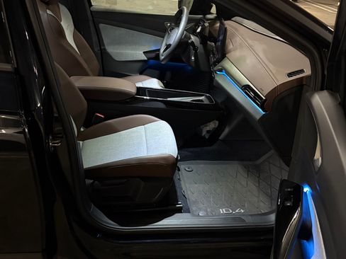 Used 2023 Volkswagen ID.4 Pro image 9