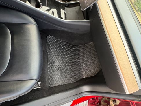 Used 2018 Tesla Model 3 Long Range image 31