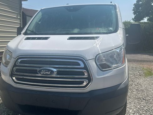 Used 2018 Ford Transit 250 130 Low Roof w/ Exterior Upgrade Package image 8