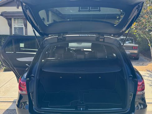 Used 2021 Mercedes-Benz GLC 300 image 10