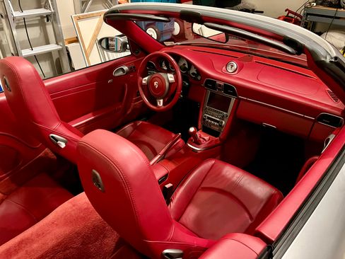 Used 2008 Porsche 911 Carrera S image 23