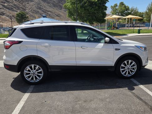 Used 2018 Ford Escape Titanium w/ Ford Safe & Smart Package AWD/4WD image 1