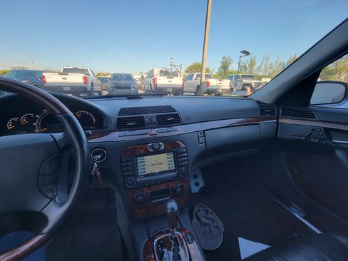 Used 2006 Mercedes-Benz S 500 image 7