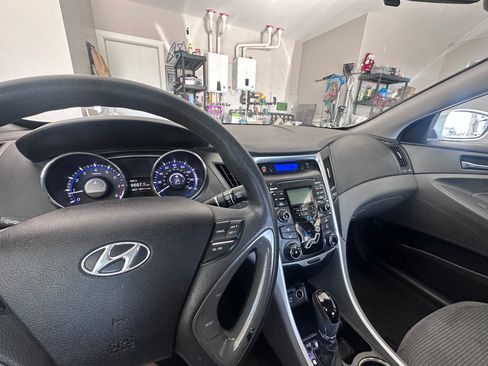 Used 2011 Hyundai Sonata GLS w/ Popular Equipment Pkg 2 FWD image 6