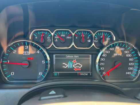 Used 2015 Chevrolet Silverado 2500 LTZ w/ Driver Alert Package AWD/4WD image 10