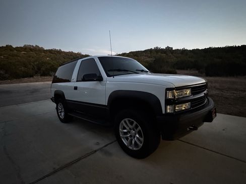 Used 1997 Chevrolet Tahoe 4WD 2-Door w/ Preferred Equipment Group 3 image 4