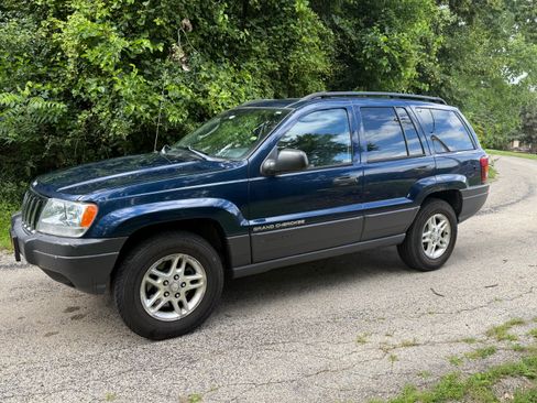 Used 2003 Jeep Grand Cherokee Laredo w/ Convenience Group AWD/4WD image 1