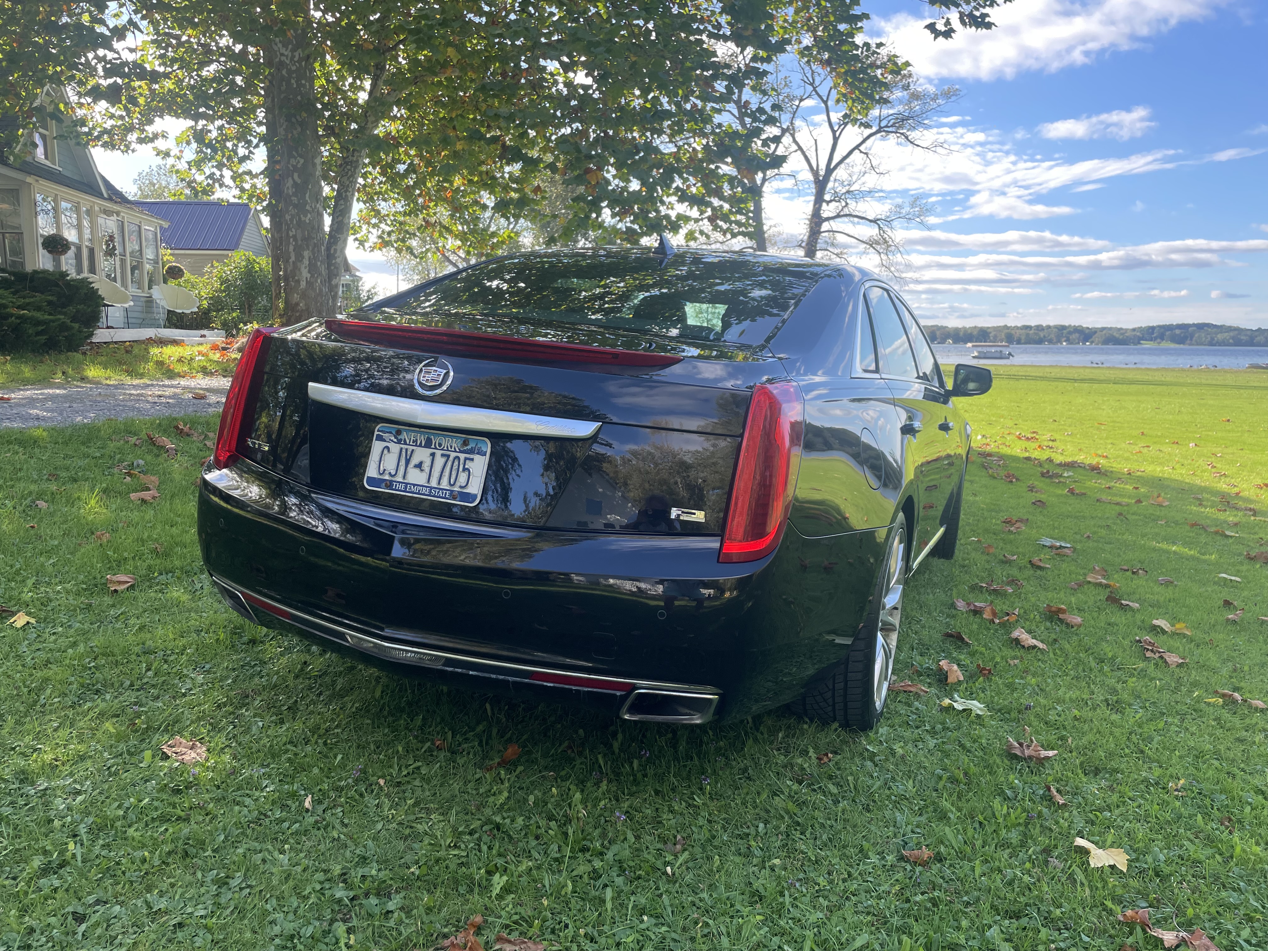 Used 2014 Cadillac XTS Platinum FWD image 10