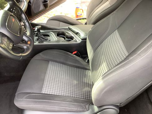 Used 2017 Dodge Challenger SXT w/ Blacktop Package image 10