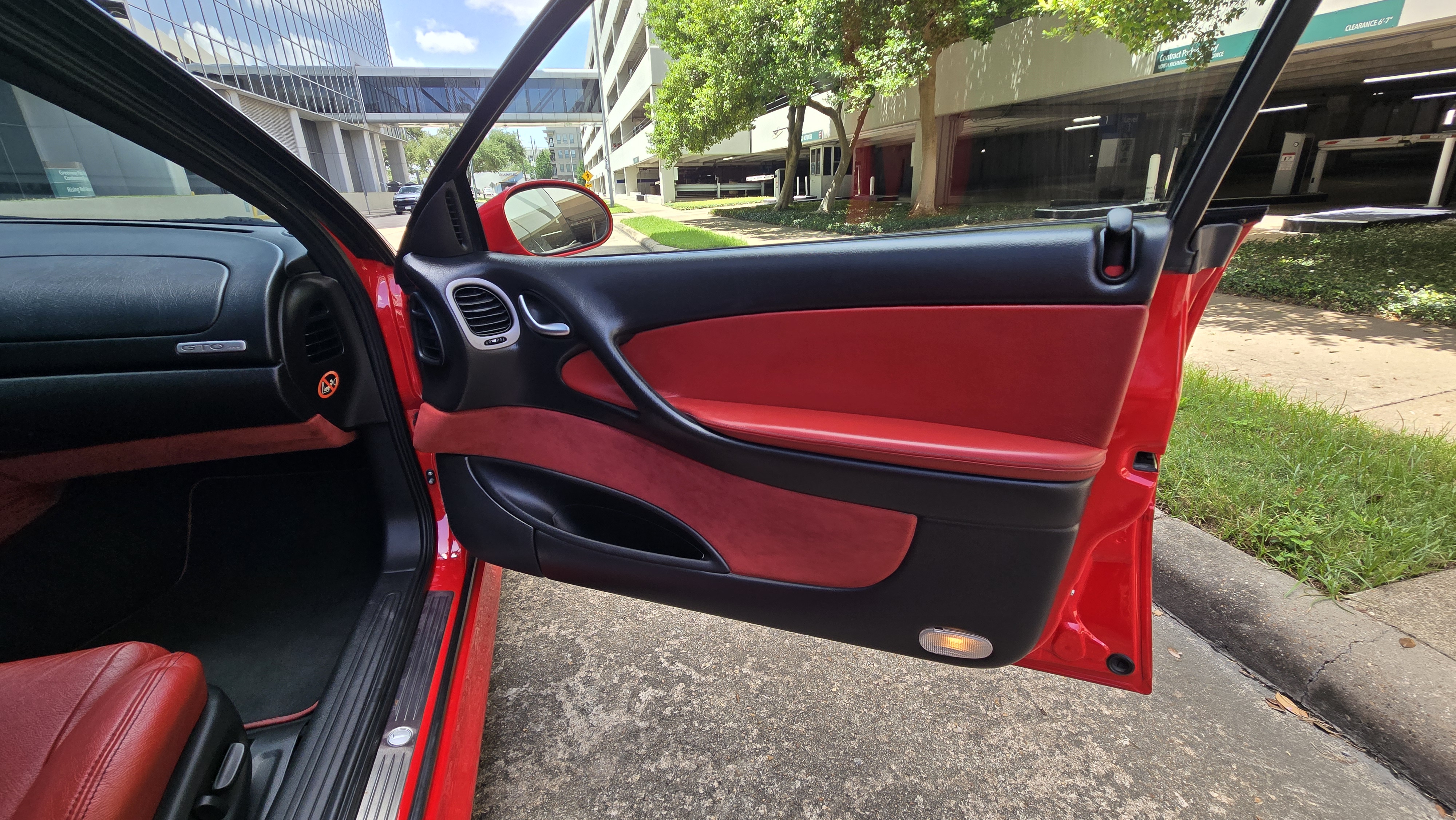 Used 2006 Pontiac GTO RWD image 14