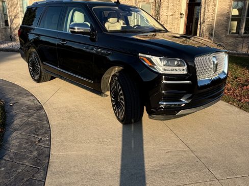 Used 2019 Lincoln Navigator Black Label image 9