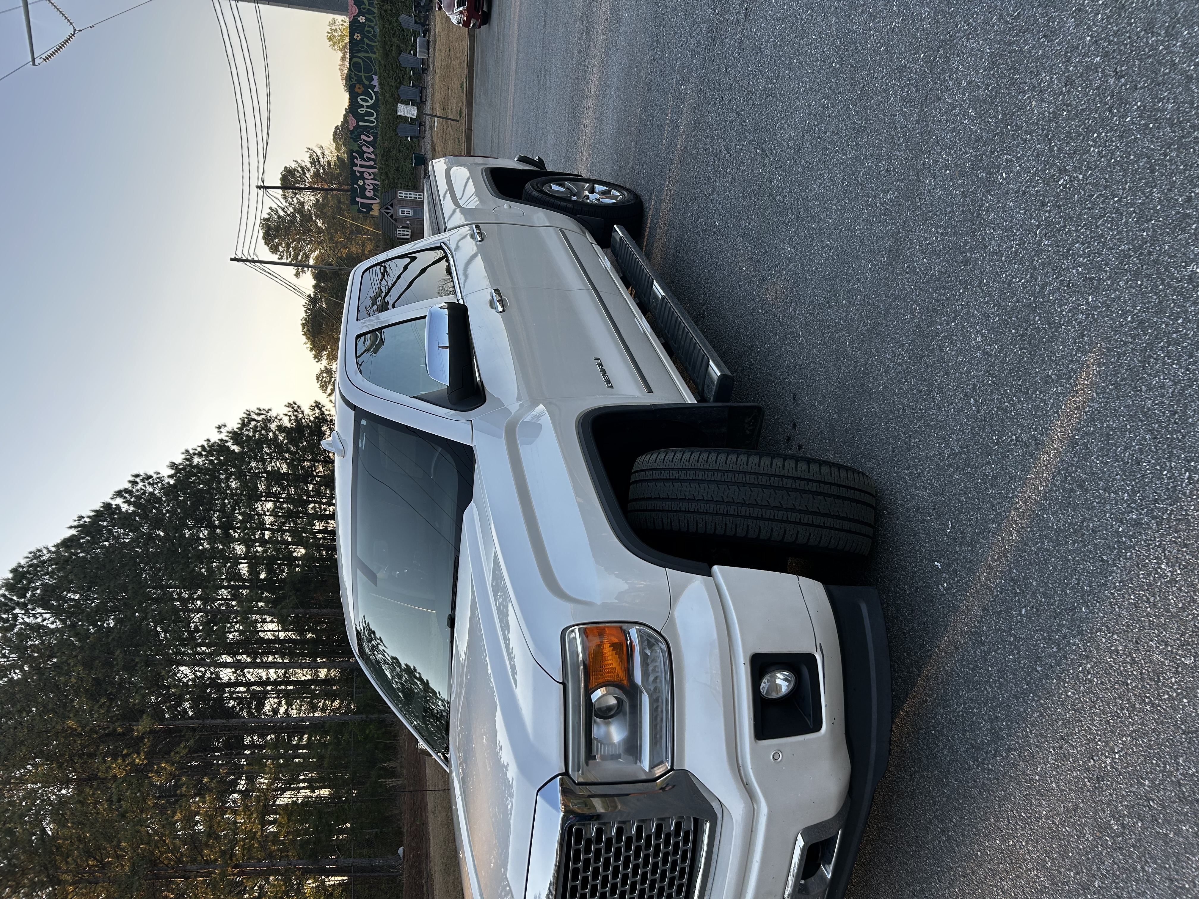 Used 2015 GMC Sierra 1500 Denali AWD/4WD image 21