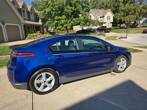 Used 2013 Chevrolet Volt Premium w/ Premium Trim Package image 5