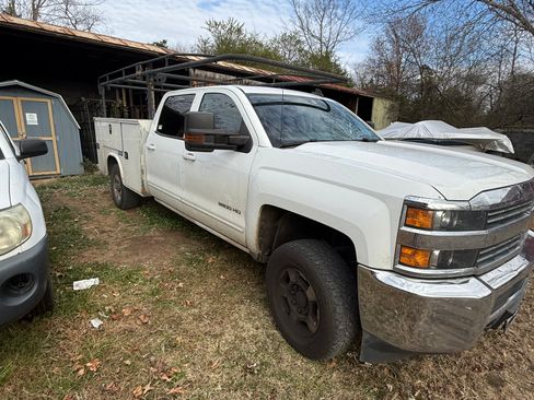 Used 2016 Chevrolet Silverado 3500 LT image 4