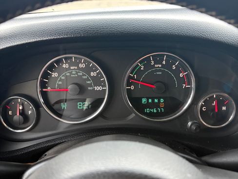 Used 2011 Jeep Wrangler Unlimited Sport AWD/4WD image 2