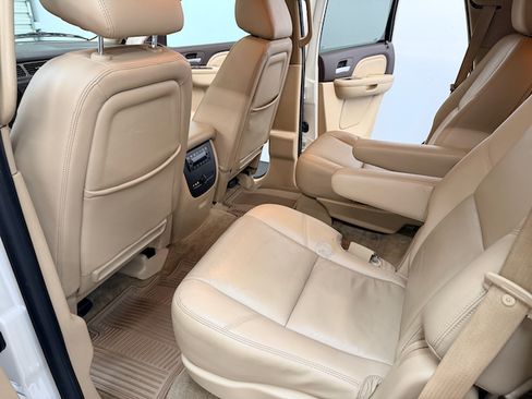 Used 2014 GMC Yukon Denali image 17