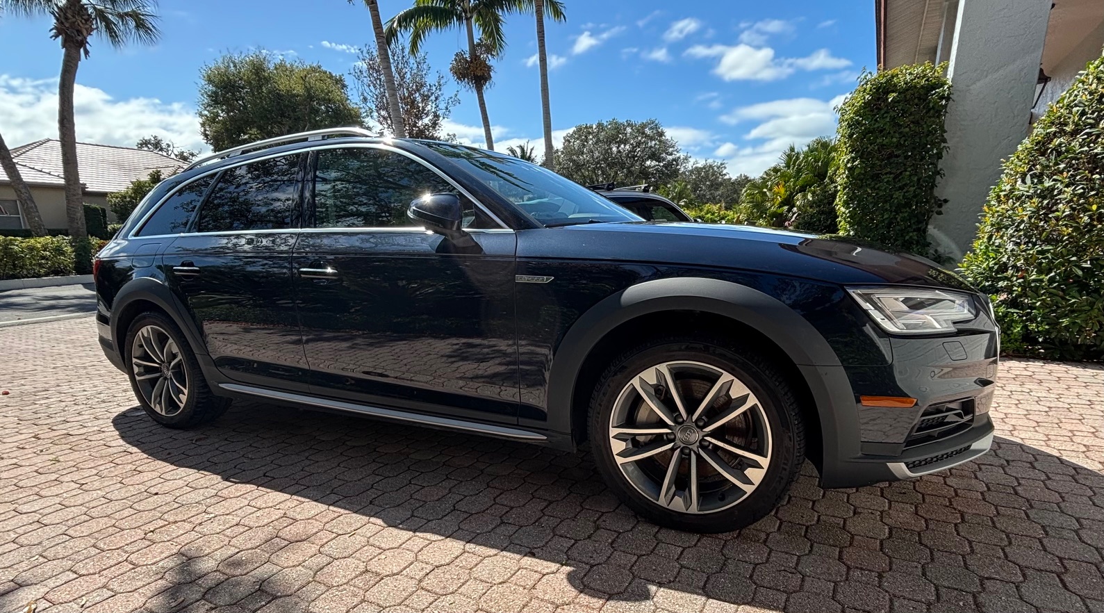 Used 2018 Audi A4 2.0T allroad Premium Plus w/ Premium Plus Package AWD/4WD image 1