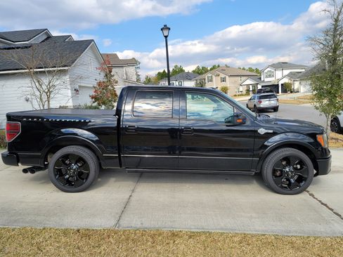 Used 2011 Ford F150 Harley-Davidson image 1