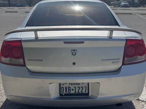 Used 2010 Dodge Charger SXT image 5