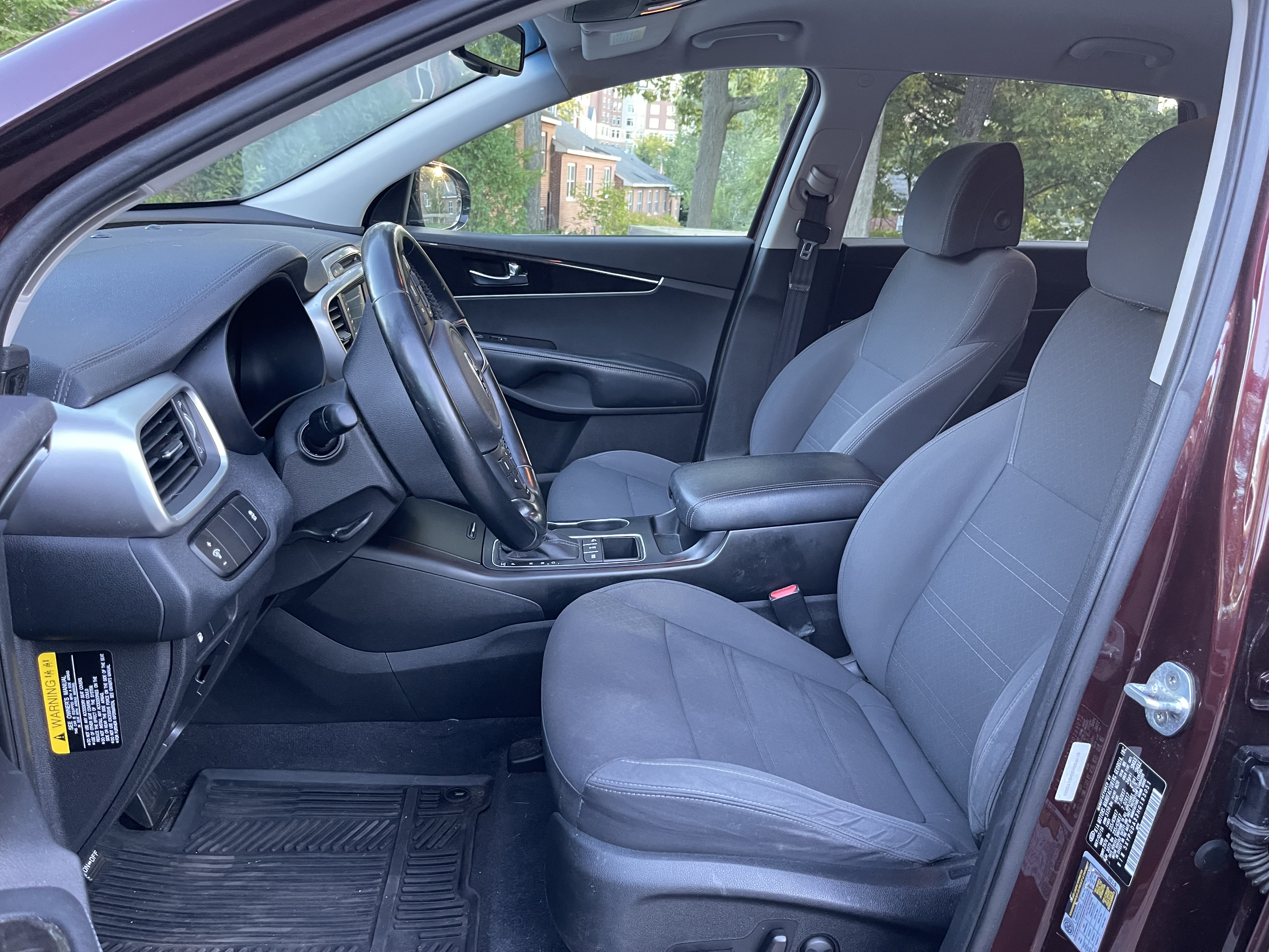 Used 2017 Kia Sorento AWD w/ LX Convenience Package image 11