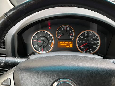 Used 2013 Nissan Titan SV w/ SV Premium Utility Pkg image 14