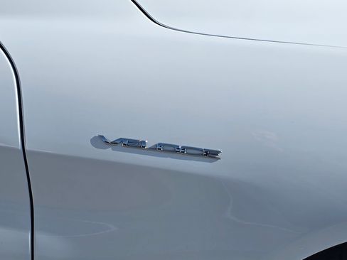 Used 2024 Alfa Romeo Giulia Veloce image 5