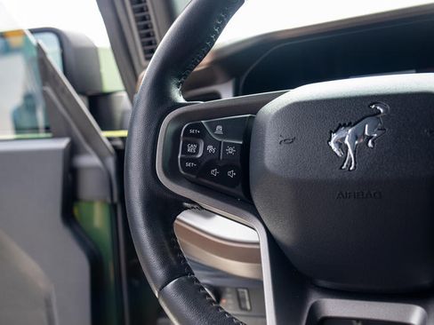 Used 2022 Ford Bronco Outer Banks image 6