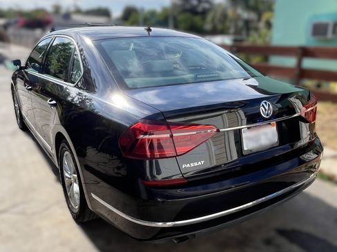Used 2017 Volkswagen Passat 1.8T S FWD image 9
