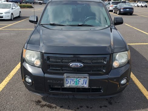 Used 2010 Ford Escape XLT AWD/4WD image 11