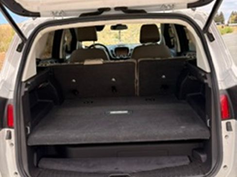 Used 2015 Ford C-MAX Energi SEL w/ Equipment Group 302A FWD image 14