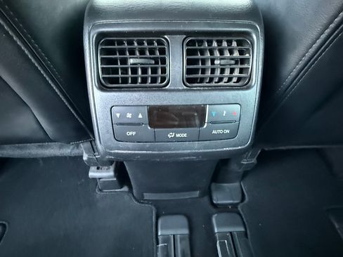 Used 2011 MAZDA CX-9 Touring w/ Moonroof & Bose Audio Pkg FWD image 11
