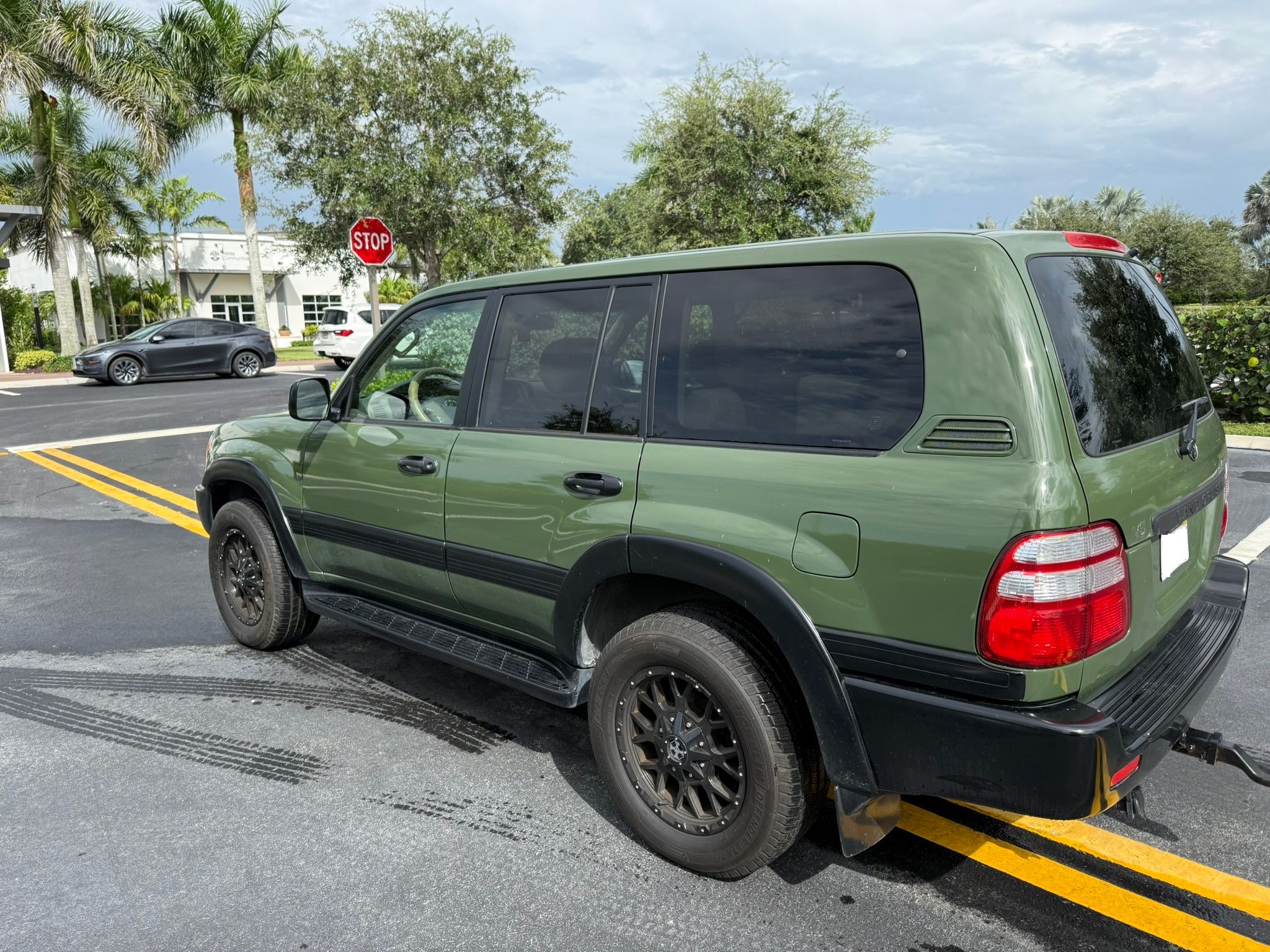Used 2004 Toyota Land Cruiser AWD/4WD image 5