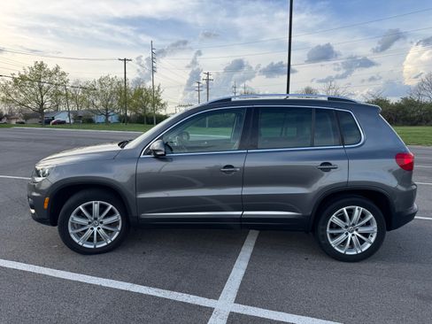 Used 2014 Volkswagen Tiguan SE image 5