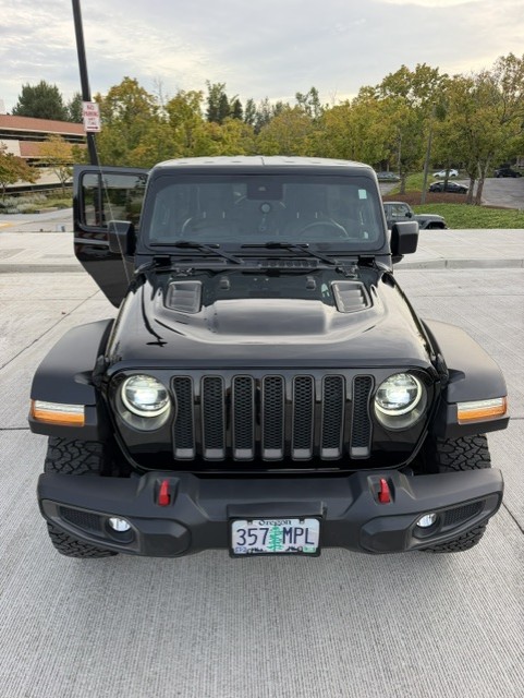 Used 2021 Jeep Wrangler Unlimited Rubicon AWD/4WD image 6