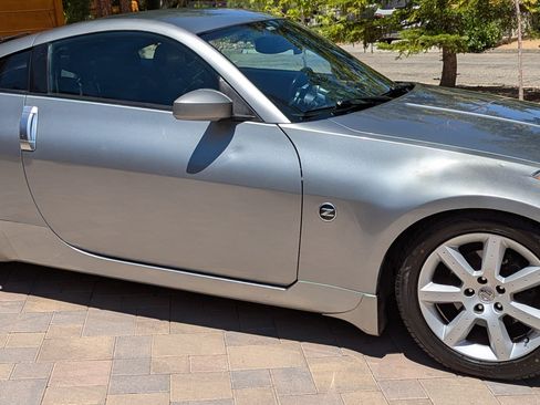 Used 2004 Nissan 350Z Touring w/ Aerodynamics Pkg image 1