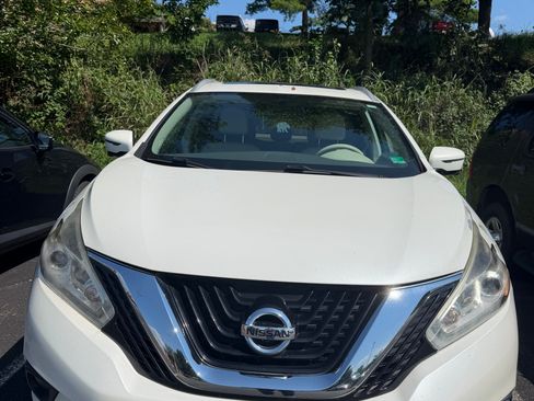 Used 2017 Nissan Murano Platinum w/ Platinum Technology Package AWD/4WD image 1
