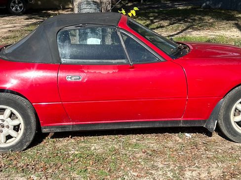 Used 1992 MAZDA MX-5 Miata image 1