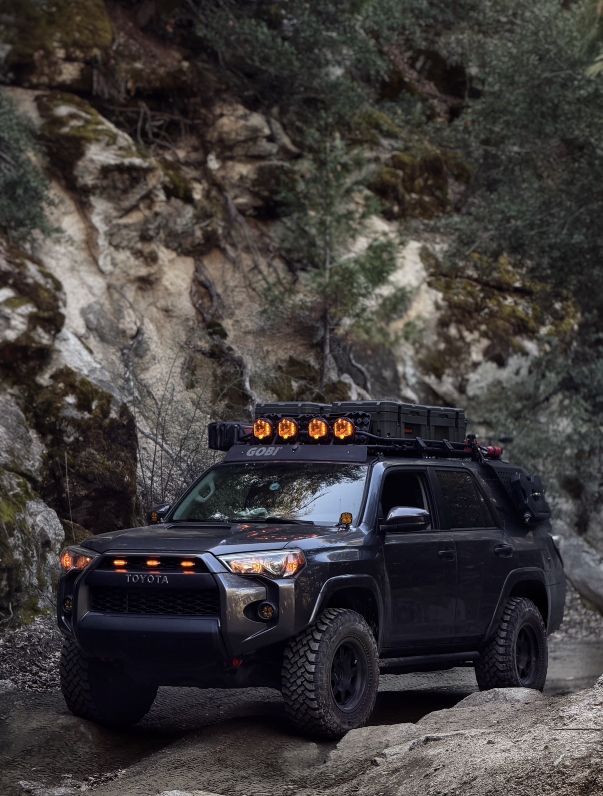 Used 2019 Toyota 4Runner TRD Off-Road AWD/4WD image 4